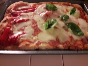 Pizza margherita, peperoni