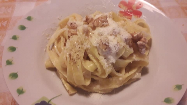 Tagliatelle gorgonzola e noci