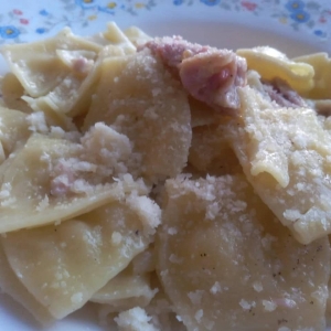 Cappelli di Napoleone crema di formaggio e prosciutto cotto