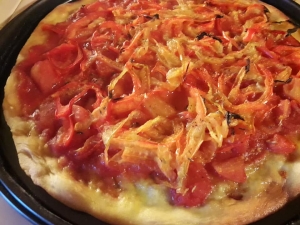 Pizza con peperoni romana bassa croccante