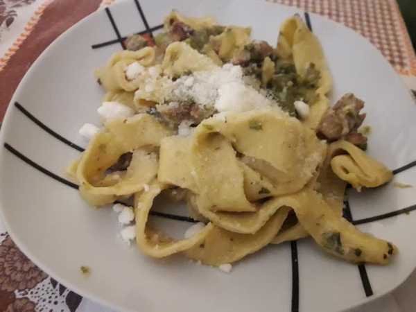 Pappardelle salsiccia, guanciale e cimette di rapa